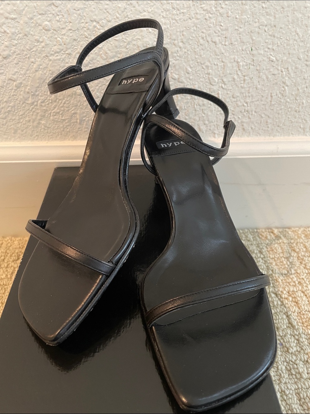 Hype Black Square-Toe Strappy Heeled Sandals